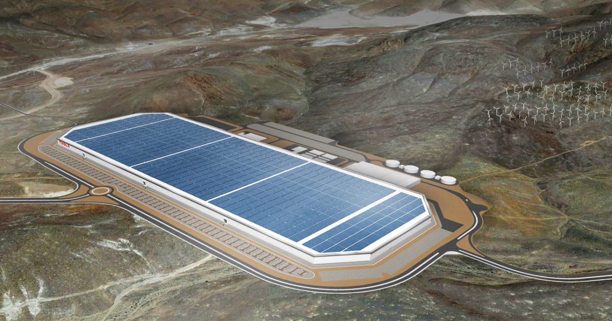 WIRED's tweet image. Inside the enormous Gigafactory, where @TeslaMotors  will build its future: bit.ly/2ab6n2F