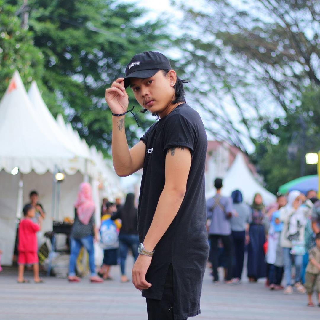 "fanuel long fit" <a href="/moon_lightco/">MOONLIGHT_ORIGINAL</a> Available at Jakcloth Store | Find Us on Instagram: Jakclothstore