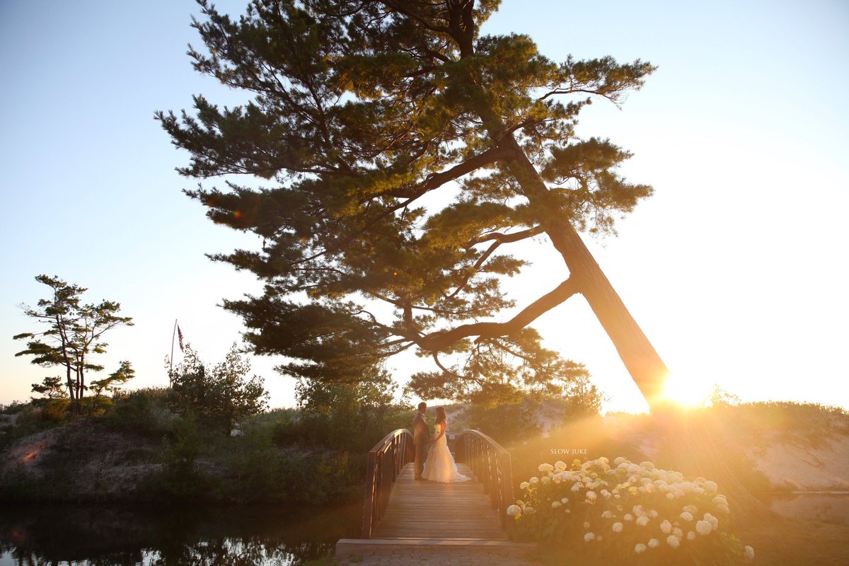 SimplyBlueWed's tweet image. Slow Juke Photography is our featured vendor of the week! 
bit.ly/2aJS1Ci
📷: Slow Juke Photo