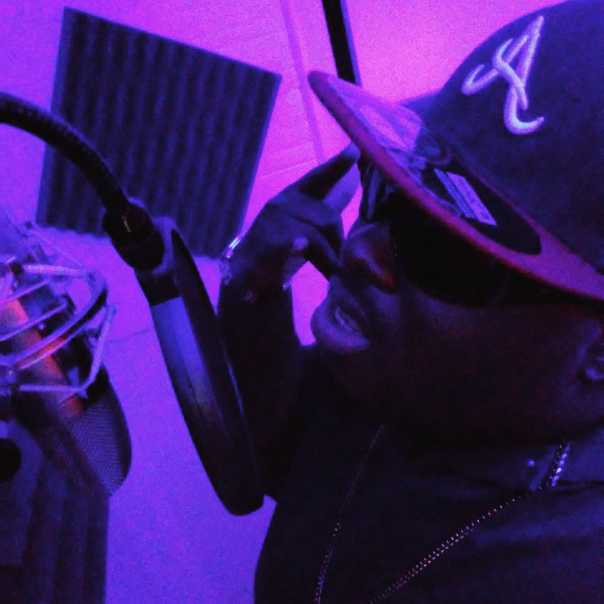 threebuckz's tweet photo. #studio #session #threebuckz https://t.co/cPnMRvTicE