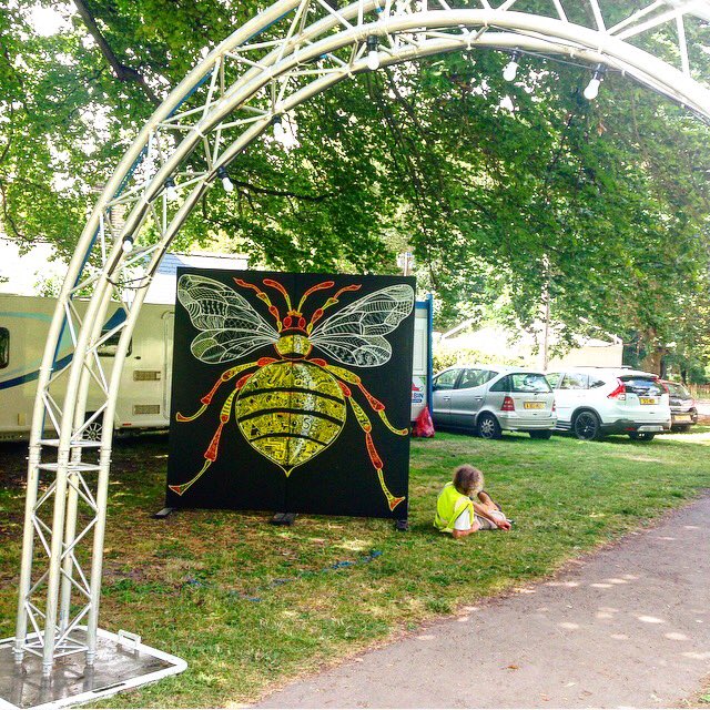 PlanetBlueHaze's tweet photo. Remember the butterfly from last year, we now have a bee too #cambridgefolkfestival #CFF #cambridgelive #doodlebee https://t.co/4I5MTd7vSZ