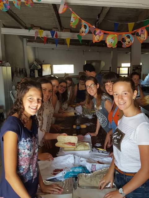 GVA112's tweet photo. #IFArtana: Tots els efectius agraixen el suport logístic que estan donant-nos els voluntaris d'#Artana. Gràcies! https://t.co/kPcYps6aye