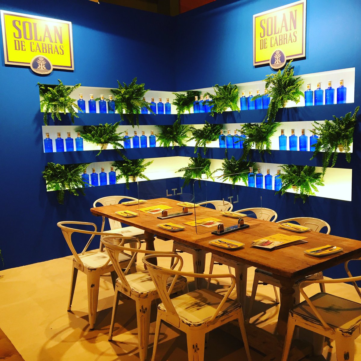 LaTroupeEvents's tweet photo. Events #portafoliolatroupe #arco2016 https://t.co/AZ67ll7fzk