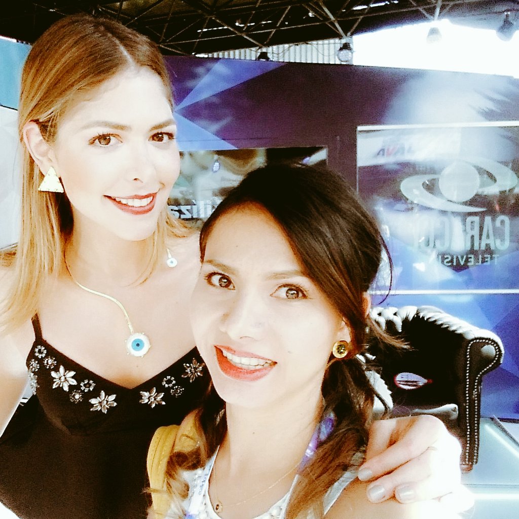 misiro22's tweet photo. Hermosa mi vivi  ayer @vivianadavilag @CaracolTV https://t.co/nIAvJlEPgI