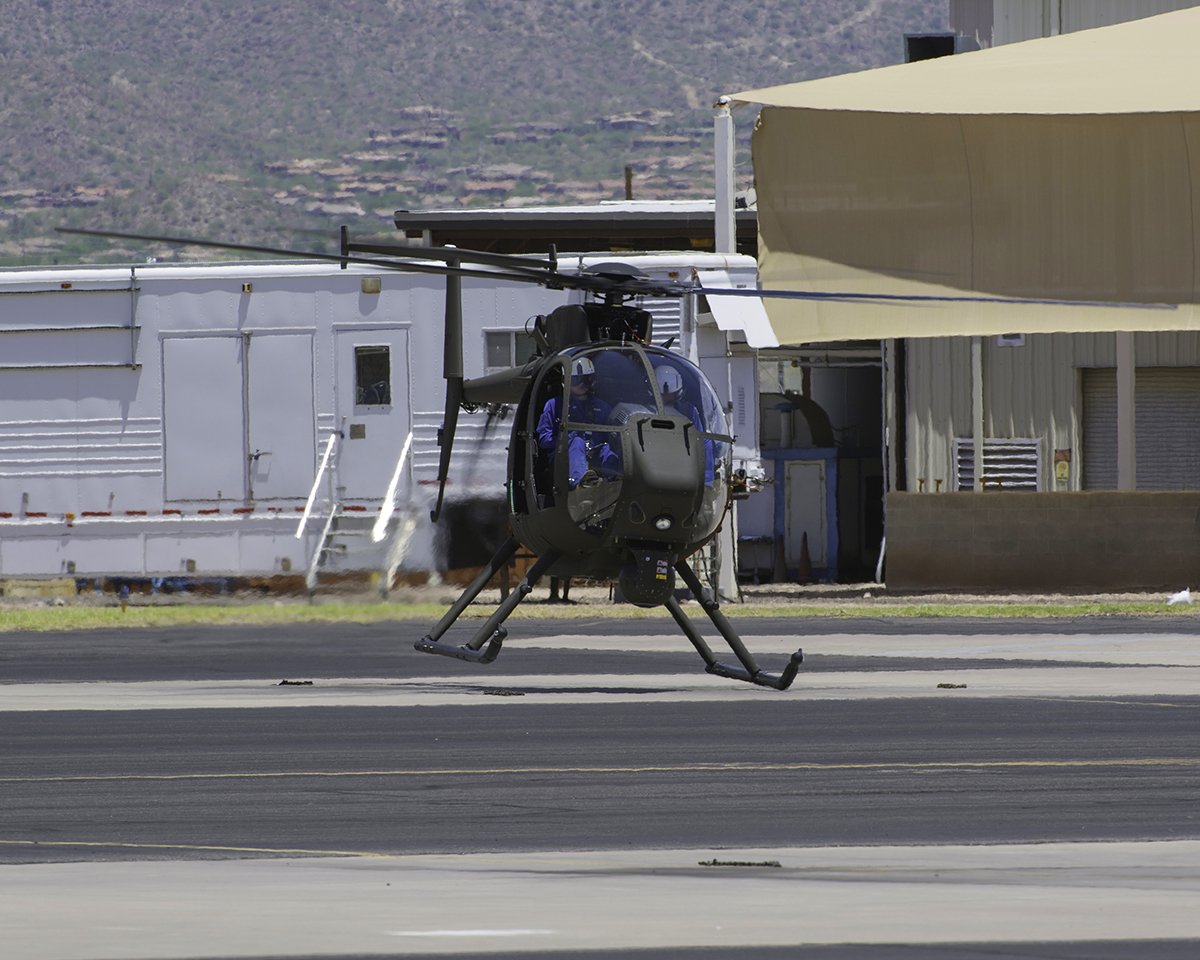 السعوديه تشتري 24 مروحيه AH-6i Little Bird  CoYLHZWUEAA23l7