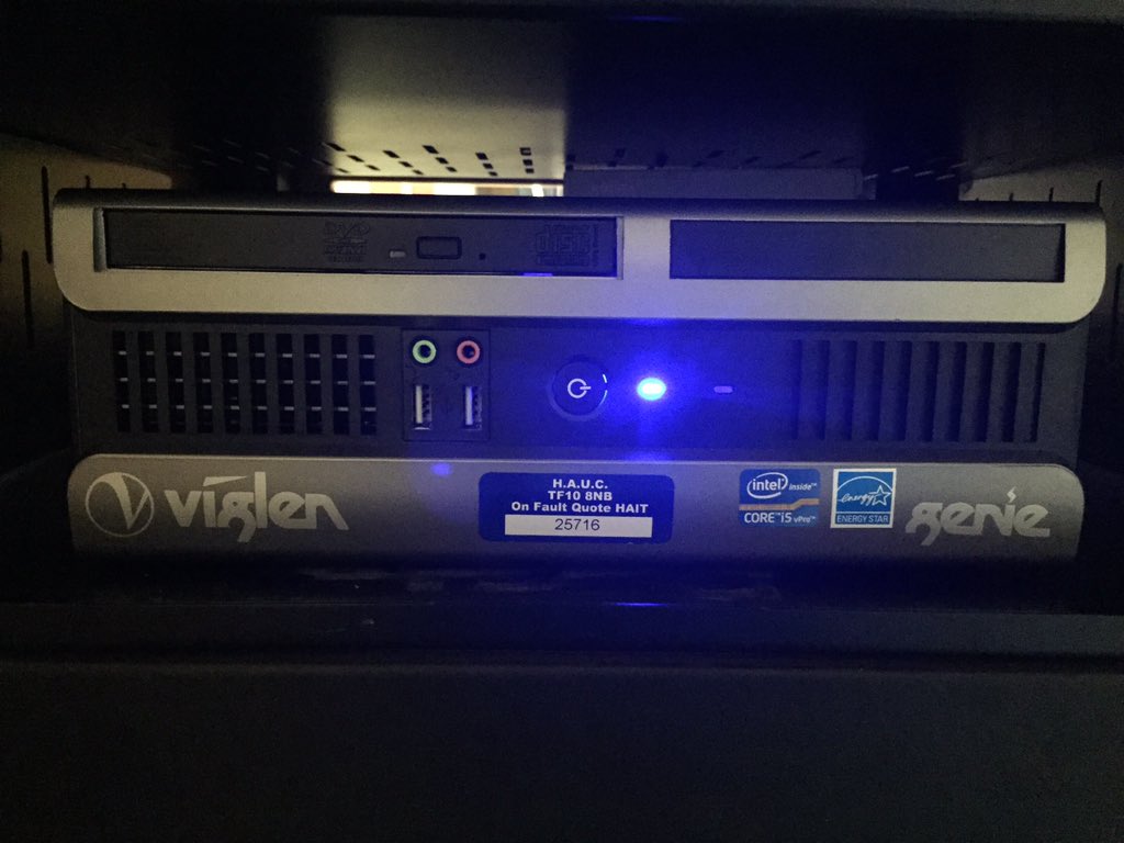 HarperAdamsIT's tweet photo. 1 of 70 #viglen PCs installed. 1st one in the #RFA https://t.co/uofxpuPi9N