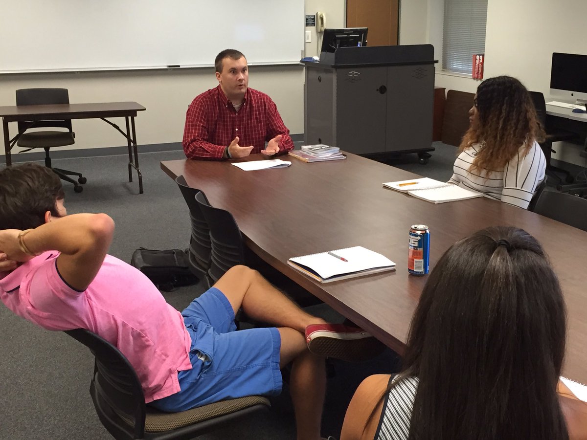 After 7 years <a href="/GaryALloyd/">Gary Lloyd</a> returns to Reese Phifer Hall 338 not as <a href="/UA_JN/">UA Journalism</a> student, but as guest lecturer <a href="/UACCIS/">C&IS</a>