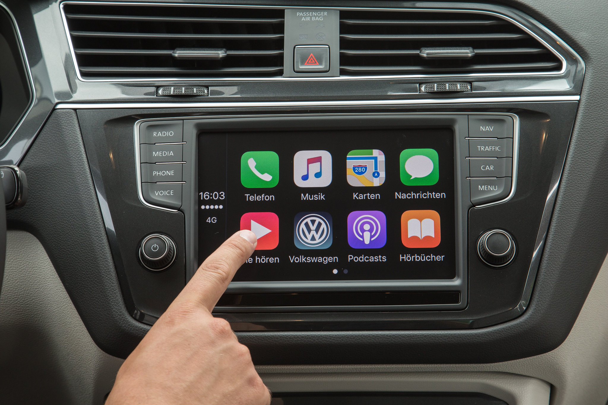 Volkswagen News Car Net App Connect And Media Control The Infotainment System In The Vwnewtiguan Vw