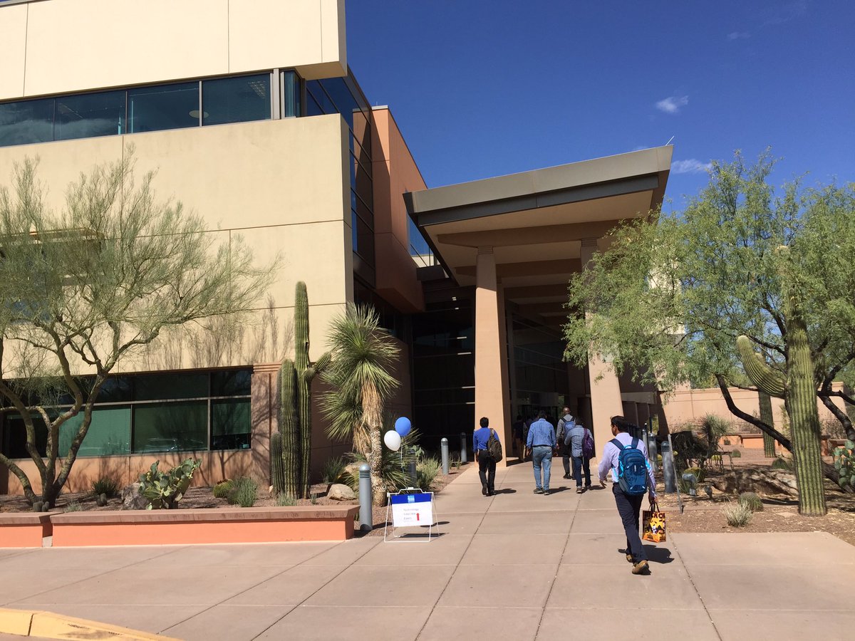 asuppel's tweet photo. It's heating up here in Phoenix https://t.co/NE1UWneLG4
