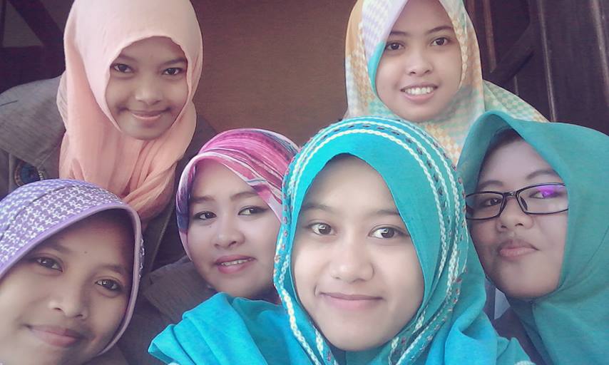 IedaSalut's tweet photo. hal yg akan kita ingan dan menjadi kenangan,,,
#ForeverFriend https://t.co/tzRmRSDJSS