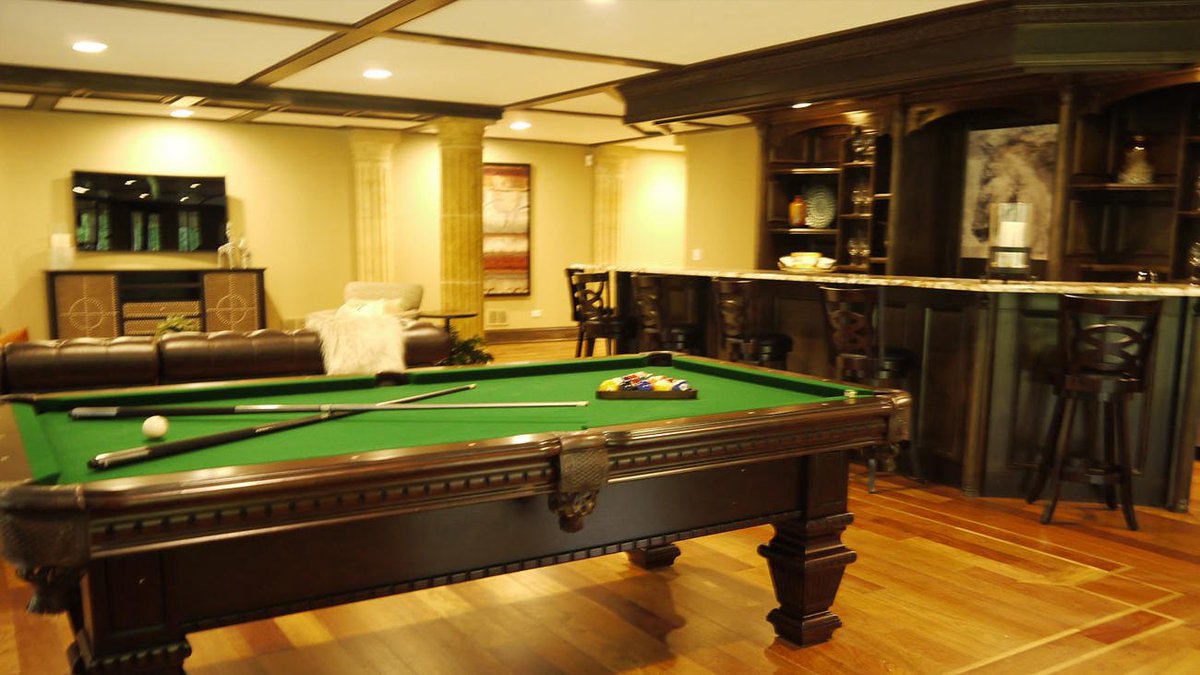 Burr Ridge’s Villa Taj mansion is for sale at $10.95M, with a new name ...