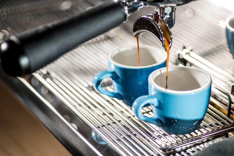 victoriaarduino's tweet photo. #VA388BlackEagle #Gravitech is the ideal machine to control the weight of liquid in the cup https://t.co/Rtu3y4cLyv