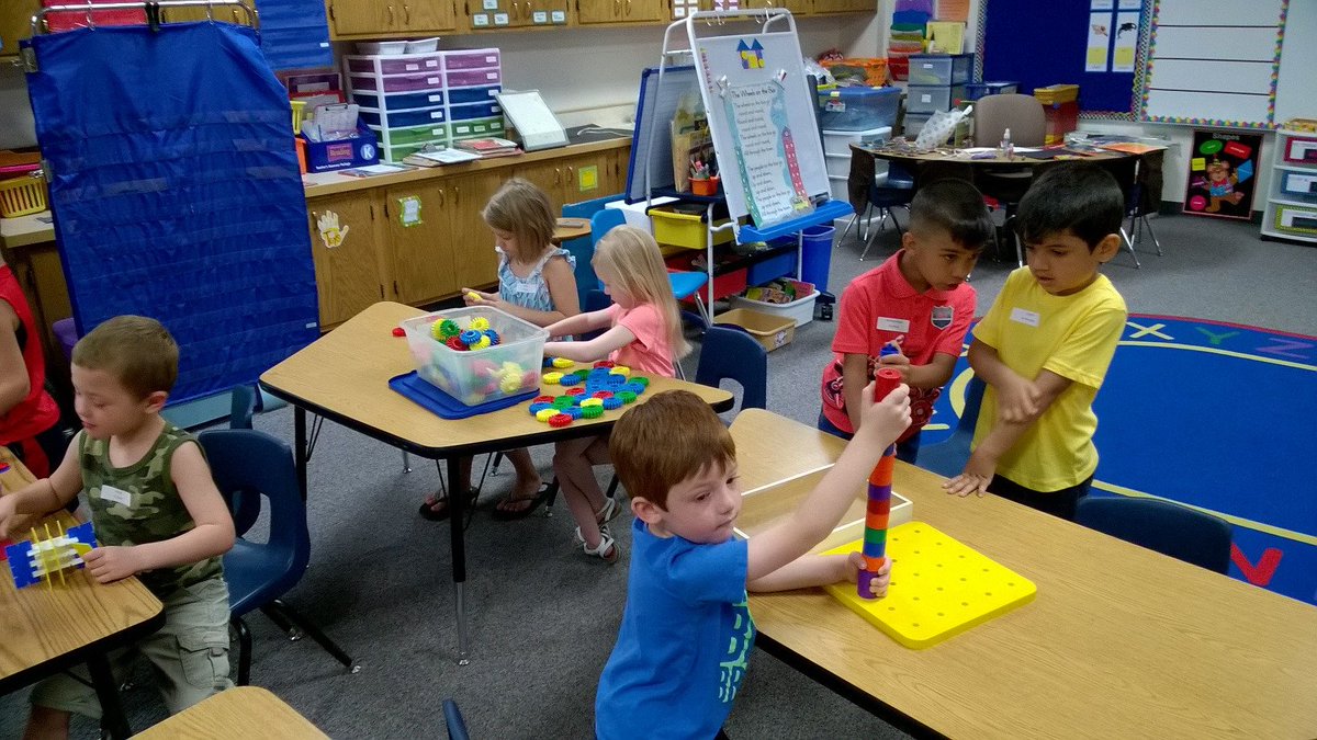 CampbellSchool's tweet photo. Kindergarten Jump Start at Campbell. 
 A place full of smiles, active engagement and a chance to make new friends. https://t.co/d6HyZTorBl