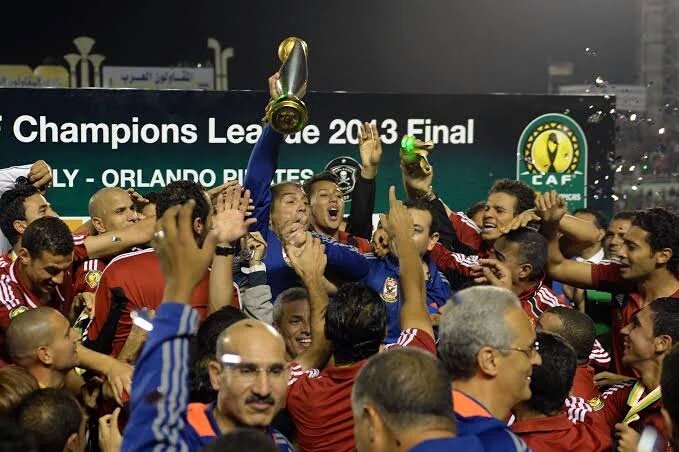 ahlawya3onsorya's tweet photo. وبأيدينا نعيد اللي كان💪
ابطال افريقيا زي زمان🏆
 #افريقيا_يا_اهلي ❤❤ https://t.co/UV3LoaCoba