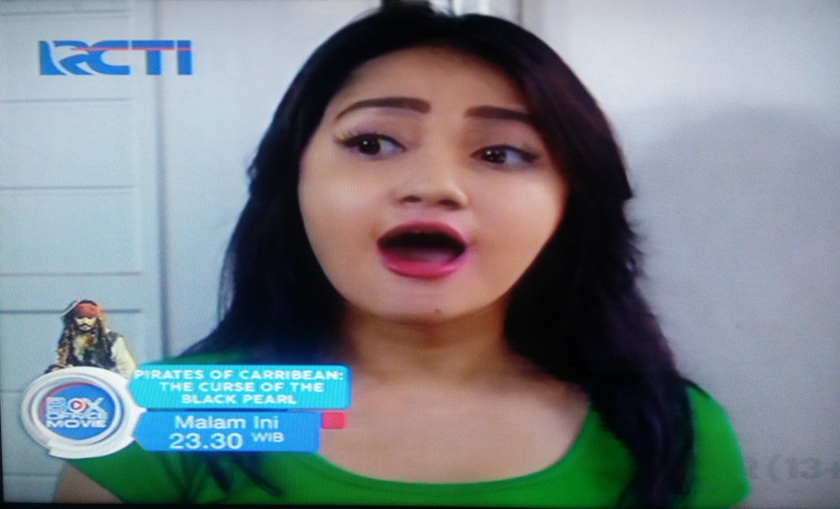 RCTI_ART's tweet photo. Cieee Nining yg ketemu temen satu kampung a.k.a Orang sunda 😁😂 #AsistenRumahTangga2 #SyahnazART2Eps03 https://t.co/70kNUtwVnb
