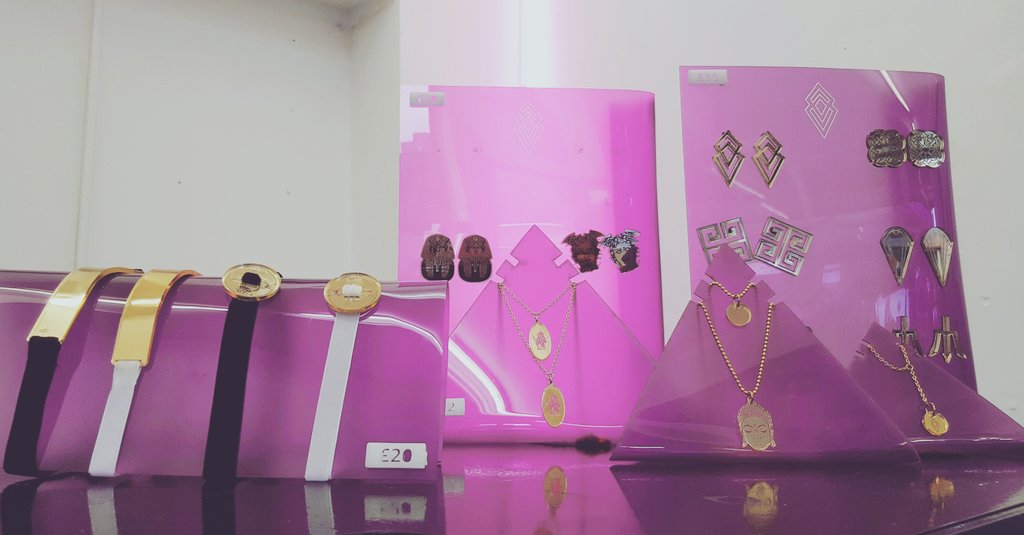 native_london's tweet photo. #popupshop #nativeldn #nativelondon #jewellery #jewelry #perspex #accessories #Gold #symbols #shapes 💜 @nativelondon https://t.co/KQMNqUuMC4