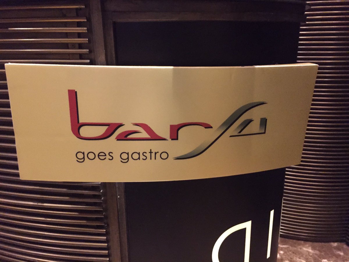 chriscbates's tweet photo. Not sure I'll be eating here tonight... https://t.co/HjO4N8LgfB