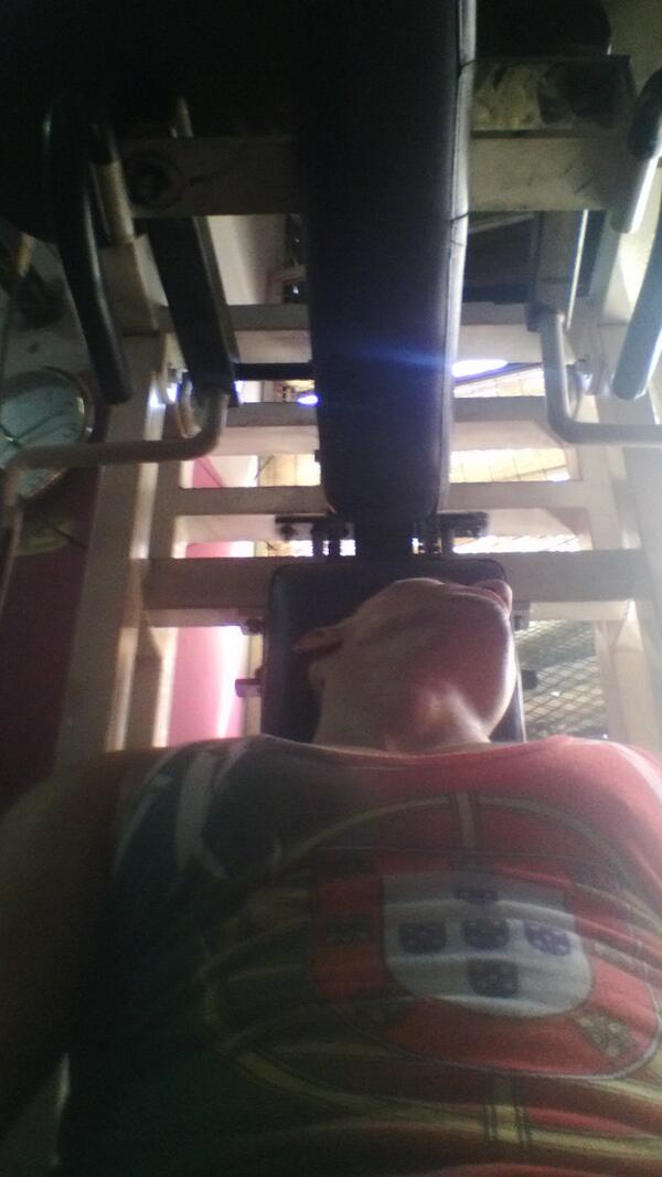 TROPA  Estoy orgulloso de ser quien soy y no ser lo que el resto quiere que sea. 🔱 #MiercolesDeGanarSeguidores 🔱