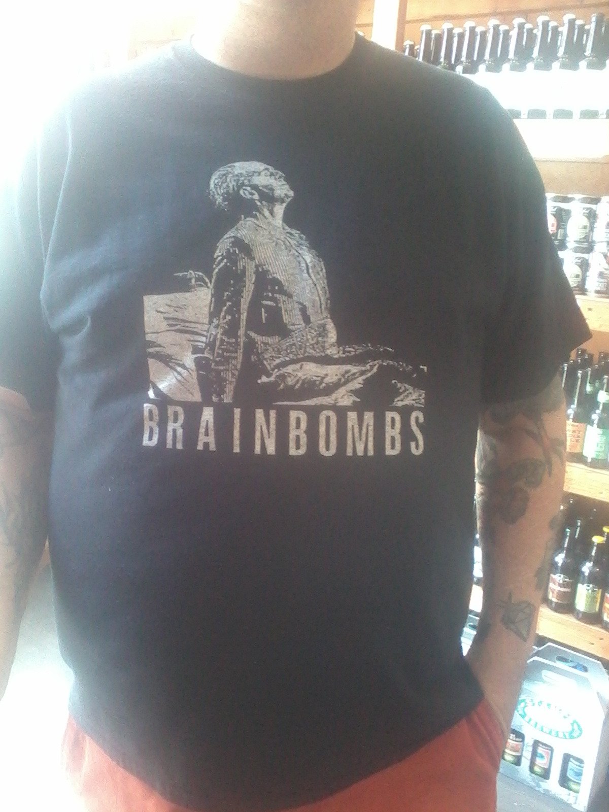 T Shirts are my Tats on X A quality Brainbombs tee walked in today. Worn by a very nice guy who lives in Sweden but hails from Liverpool. https t iLxqVAF0R4 X