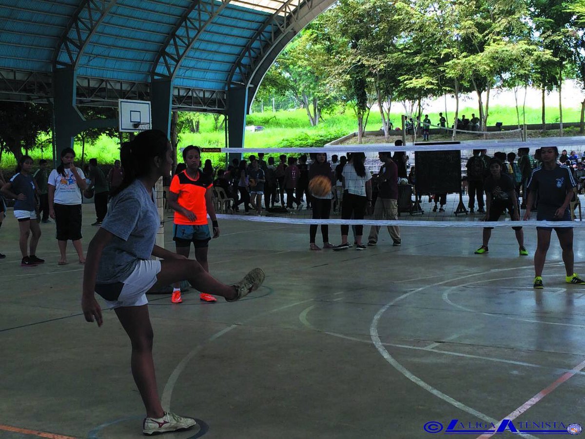 fearless8lamang's tweet photo. Sepak Girls💛 #yellowarmy #grade9 #JHSIntrams16 https://t.co/O13b2K4I1x