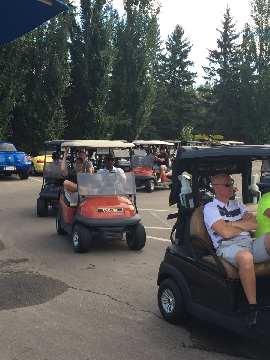 RoyalMayfair's tweet image. Wishing all of our #1members &amp;amp; #1guests a great day on the course for our 2016 MEN'S MEMBER GUEST! #YEG #36holes