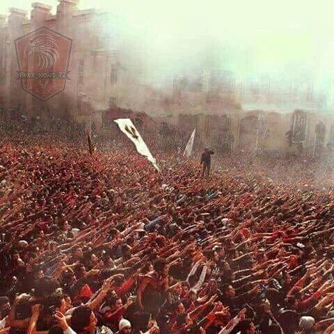 MahmoudGallow's tweet photo. مكتوب اسمك ف الذكريات ده انت كيان المعجزات ده انت الحياة❤❤🙌 #وراك_يااهلي_كعب_داير https://t.co/sgu2eQHQQq