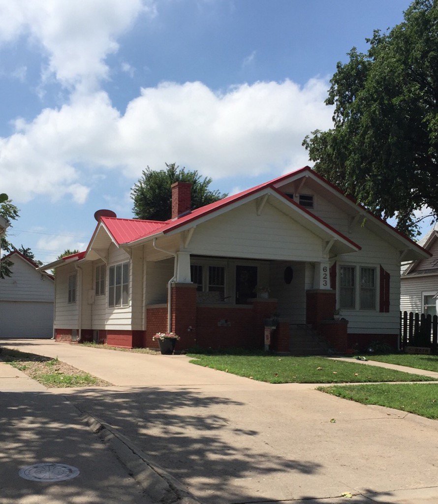 PicketFenceRE's tweet photo. NewListing#623W6th#Larned#KS#$92,500#comingsoonto#www.picketfence-realestate.com#LisaMSchartz#OwnerBroker https://t.co/QKyouKuKlI