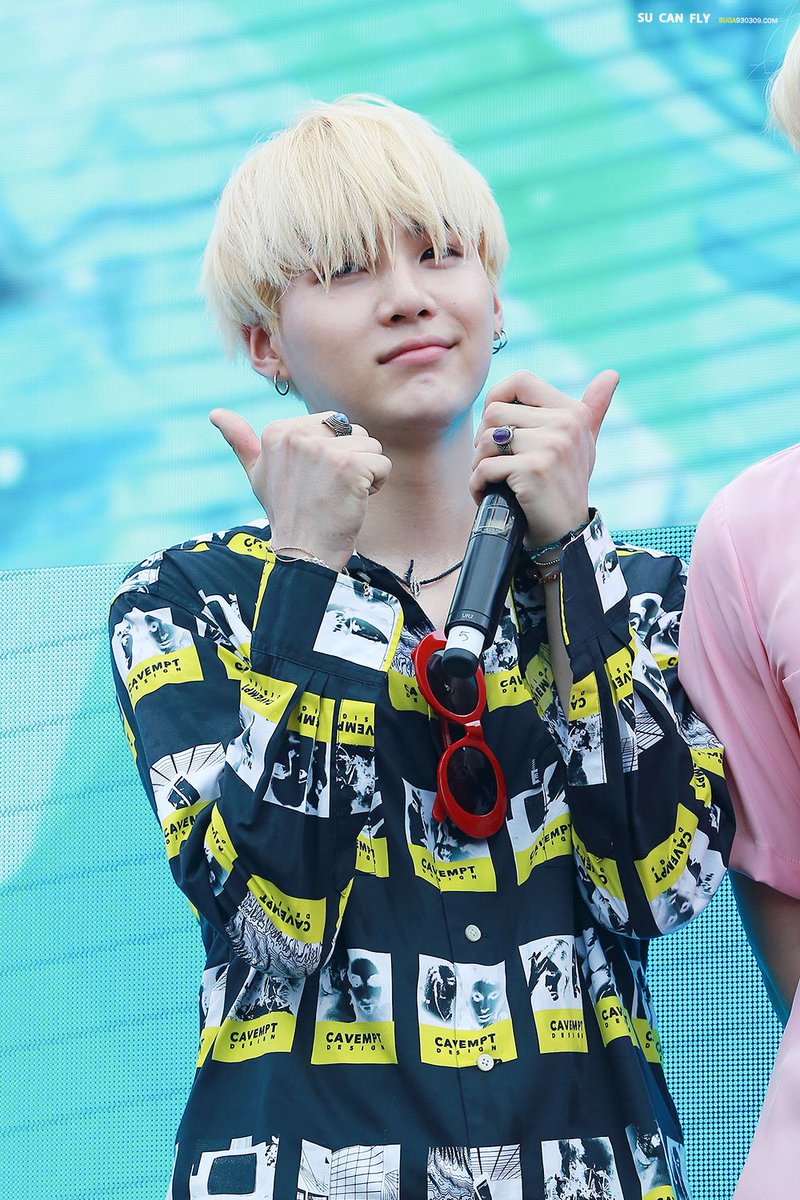 suga930309com's tweet photo. 귀엽지오...
160721 #슈가 #방탄소년단 @BTS_twt https://t.co/iK8wmhxYzk