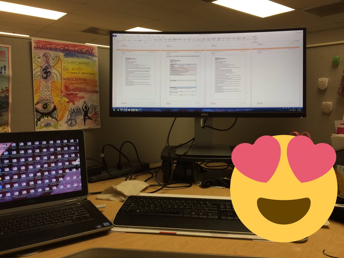 rsweebe's tweet photo. The ability to edit four pages at once on one monitor #monitorgeek https://t.co/7hcqCdtv93