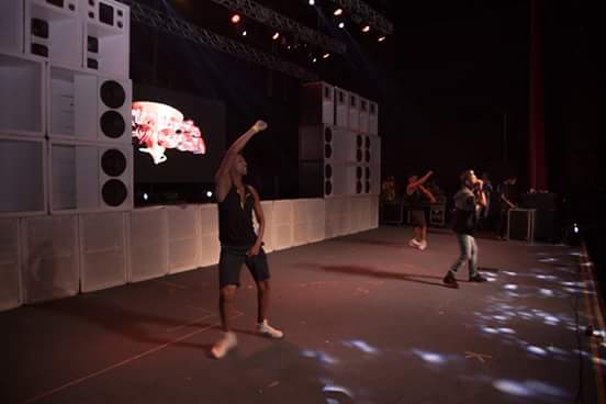 JhonynhoOfc's tweet photo. #Show #Mcda12 #Furacão2000 #Tradição #Madureira #Explodiubb #Dance #Amormaior #QUEISSOEM 🎶 https://t.co/tClxjVA1YL