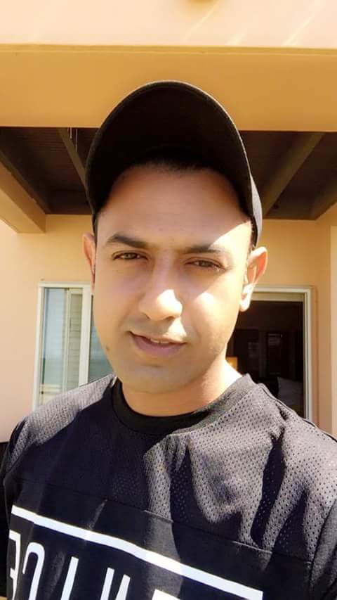 ranveer49982276's tweet image. Looking handsome #gippy 22ji
@igippygrewal 
D E S I R O C K S T A R