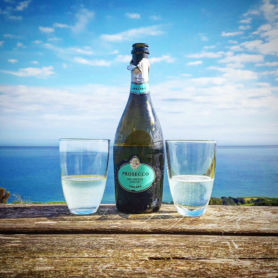 Yesterday I found the most beautiful, peaceful spot so today we went back and took prosecco! #rewdown #isleofwight