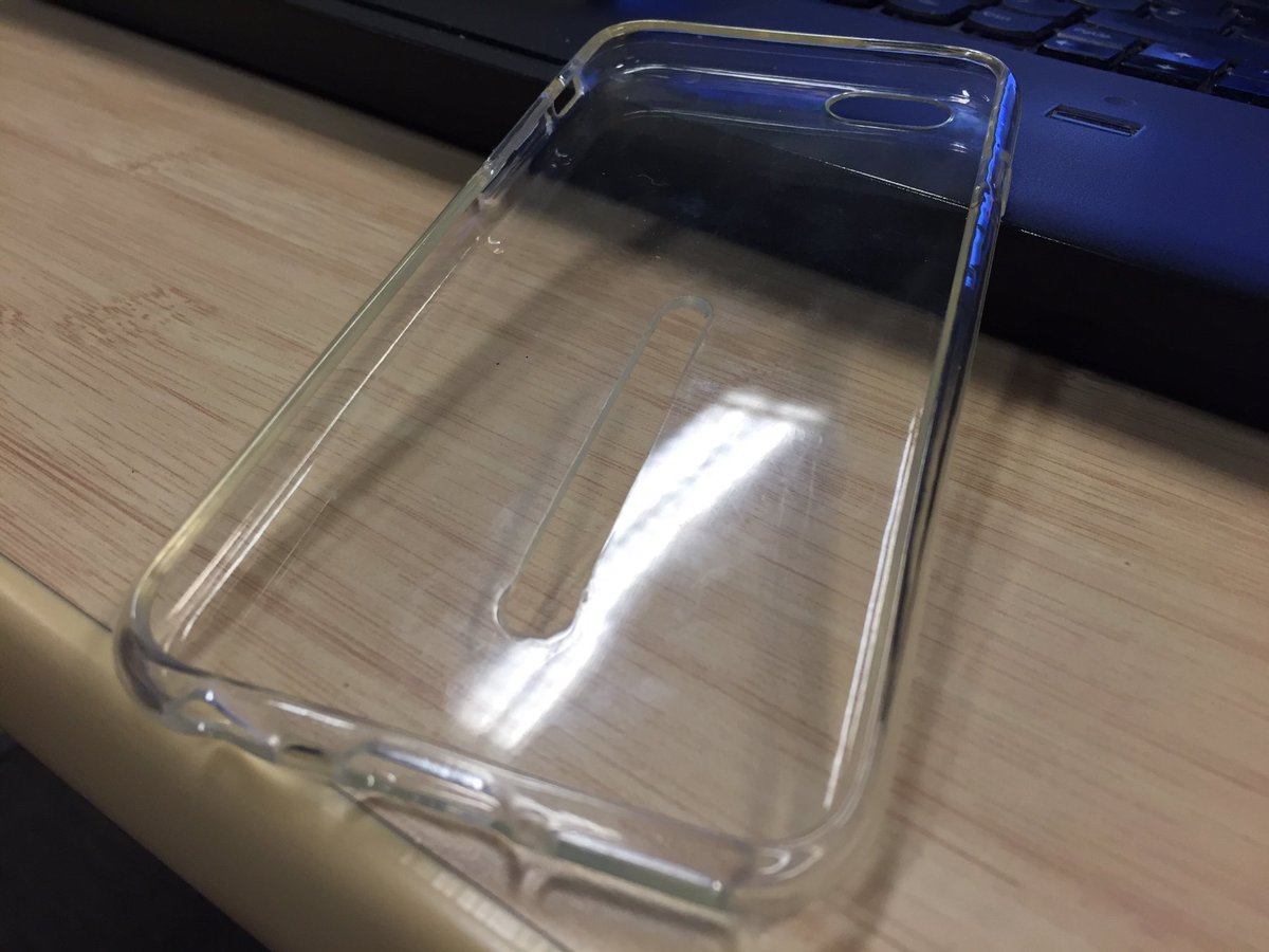 PokeCase_us's tweet photo. Awesome #pokecase available on #Kickstarter! #PokemonGO players, check it out! PokeCase.us https://t.co/rWiZhflR98