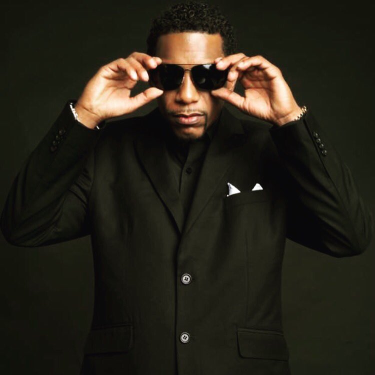 awakaflow's tweet photo. Focused #Flow456 #FlowThePlay #BlackDreamsMusic #DebutManagement #ATL #NYC ✈️ https://t.co/HyLUN98gYQ
