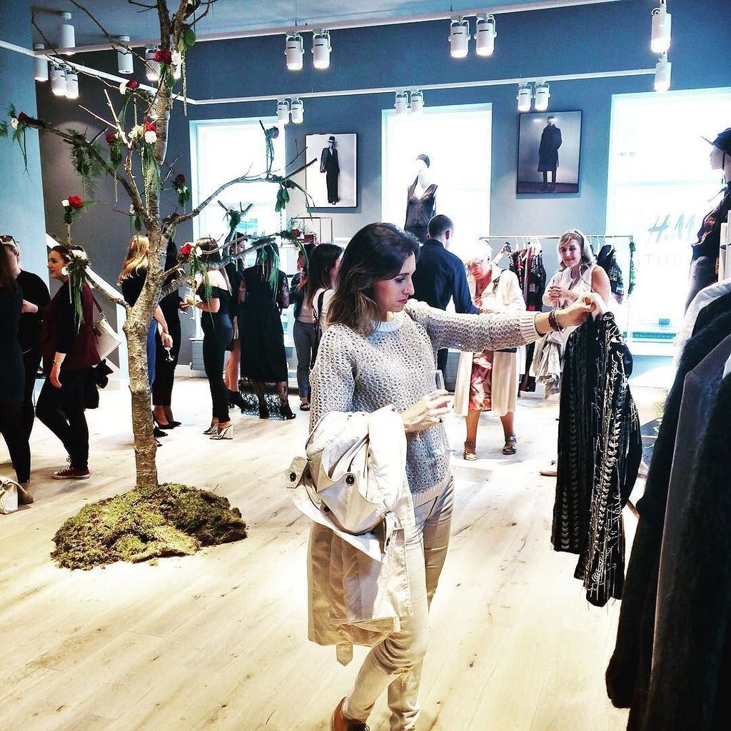 Kassiani_cheir's tweet photo. Caught admiring the velvet section of #hmstudioaw15 collection! One reason to look forward for the weather to get c… https://t.co/MHw56UEvZJ