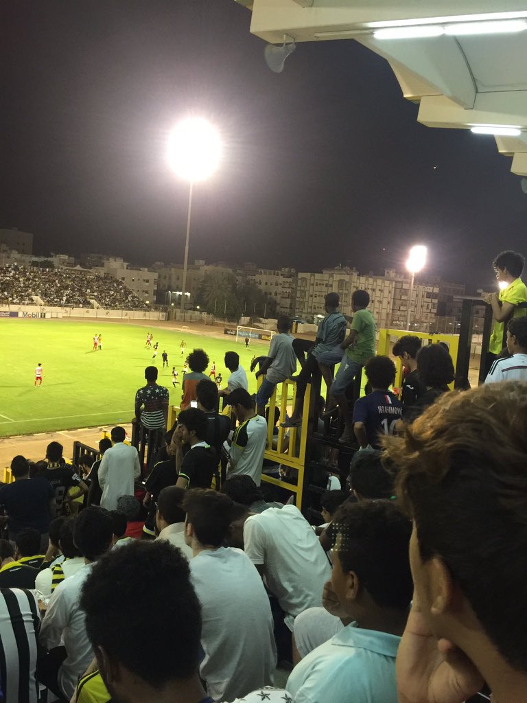 iiii11i2's tweet photo. مباراة دوري الملعب فل
مباراة كاس الملعب فل
مباراة ودية الملعب فل

يضربون أروع الامثله

هذا لايحدث الا مع جمهور الإتي https://t.co/0MGsZFX8Qz