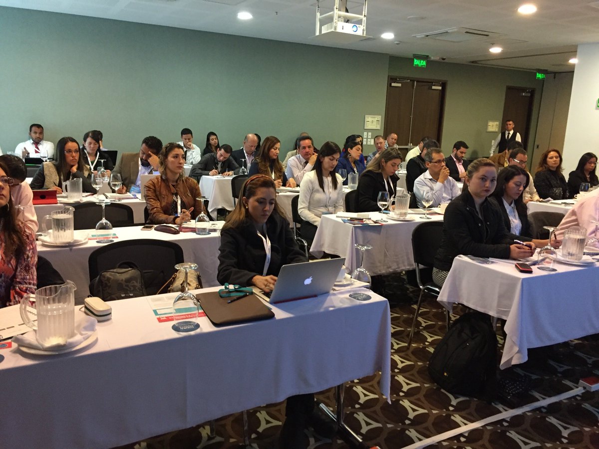 Consejeropymes's tweet photo. En marcha, #EcommerceWorkshop en Bogotá con @AmericaEmpresa Empresarios que se suben al Mundo digital. https://t.co/1nATENc2Xg