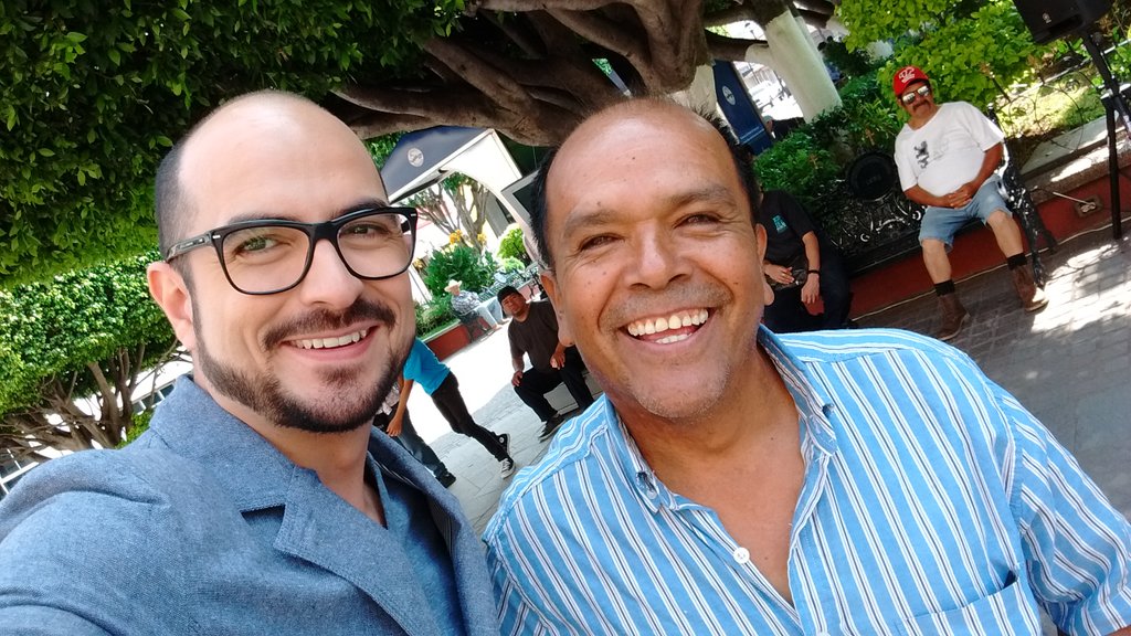 jjcadadia's tweet photo. Comunidad cadadiense en Sn Francisco del Rincón.De corazón gracias totales! @adriserandis @Lorenukkis @tv4guanajuato https://t.co/l8Z8ZKnRyp