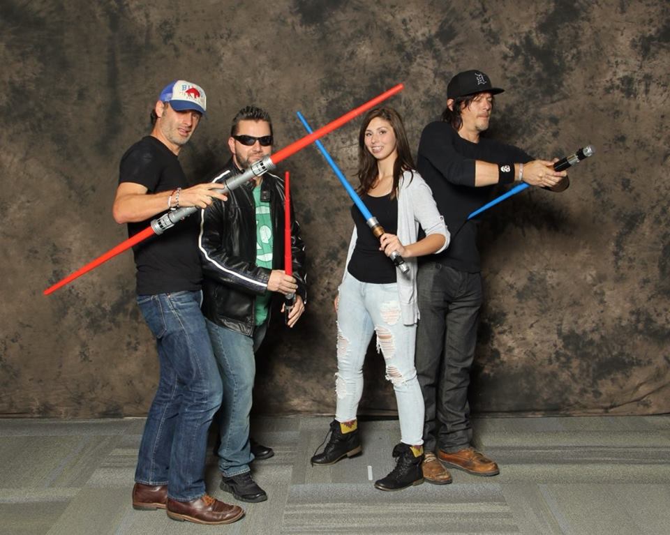 Derodicus's tweet photo. @WalkrStalkrCon @wwwbigbaldhead Got this epic lightsaber duel from #WSC2014 https://t.co/gIG3zFE515