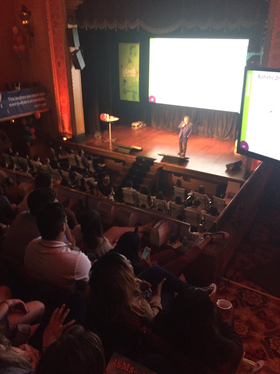 fancyamber's tweet photo. The balcony is FEELIN IT (in the quietest, most polite way) #allINtern https://t.co/aL1VBtRh5G