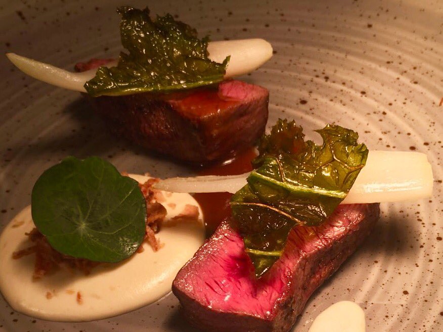 squarebistro's tweet photo. Flat iron, almond &amp; garlic, truffle shallots. @Fleigh1 cooking up a storm tonight. https://t.co/HDvIFjZWUK