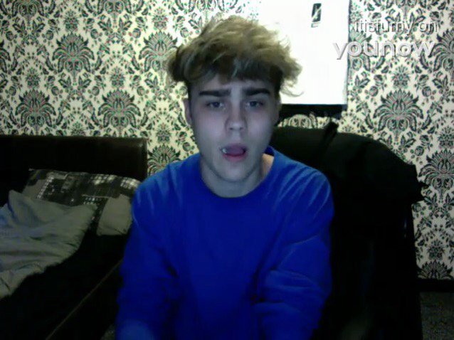 AstGetStupid's tweet photo. 🔴 LIVE @itisfurny on #YouNow ���💛❌ https://t.co/r5luO7w7vg https://t.co/0LVnOksDro