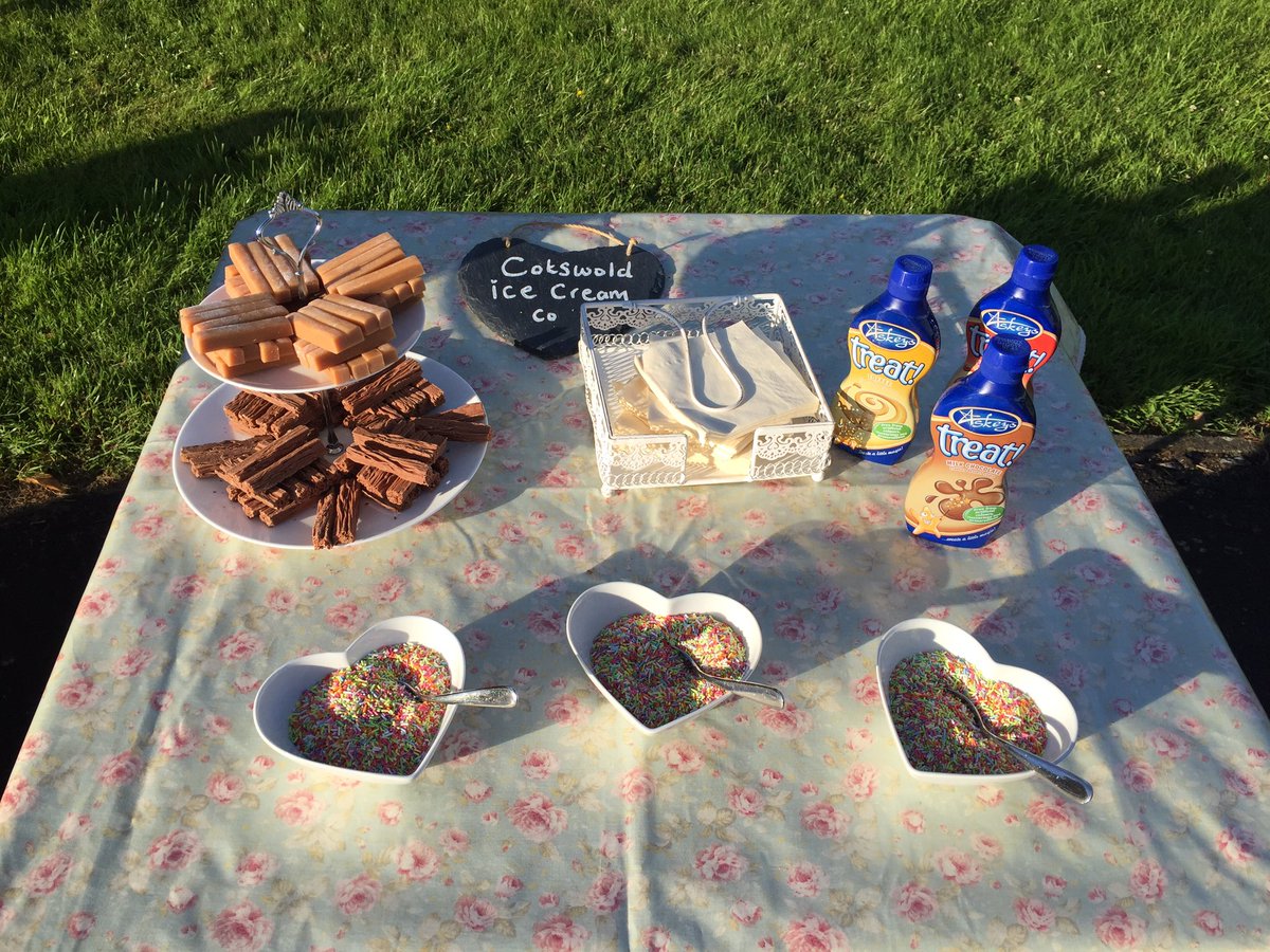 CIcecreamco's tweet photo. We recently attended a 50th &amp; 18th double birthday celebration for a lovely family! Beautiful evening for it! 🎉☀️🍦 https://t.co/6twgHOz4lL