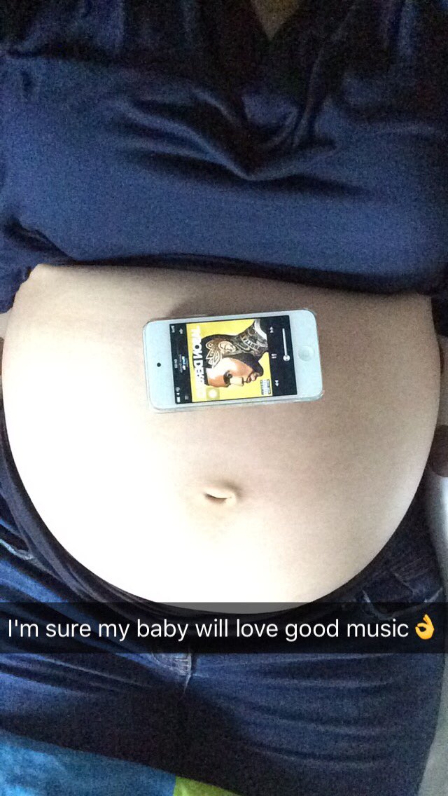 AllysonDerulo's tweet photo. @jasonderulo I'm sure my baby will love good music #Deruler #TeamDerulo https://t.co/PbBGOIasc4