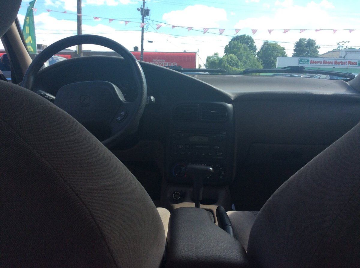 dmsfirstclass's tweet image. 2000 Saturn SL2 for $1,499 with 180,634 #cars #suvs #usedcars #used #usedcardealer #Newburghusedcars #qualitycars