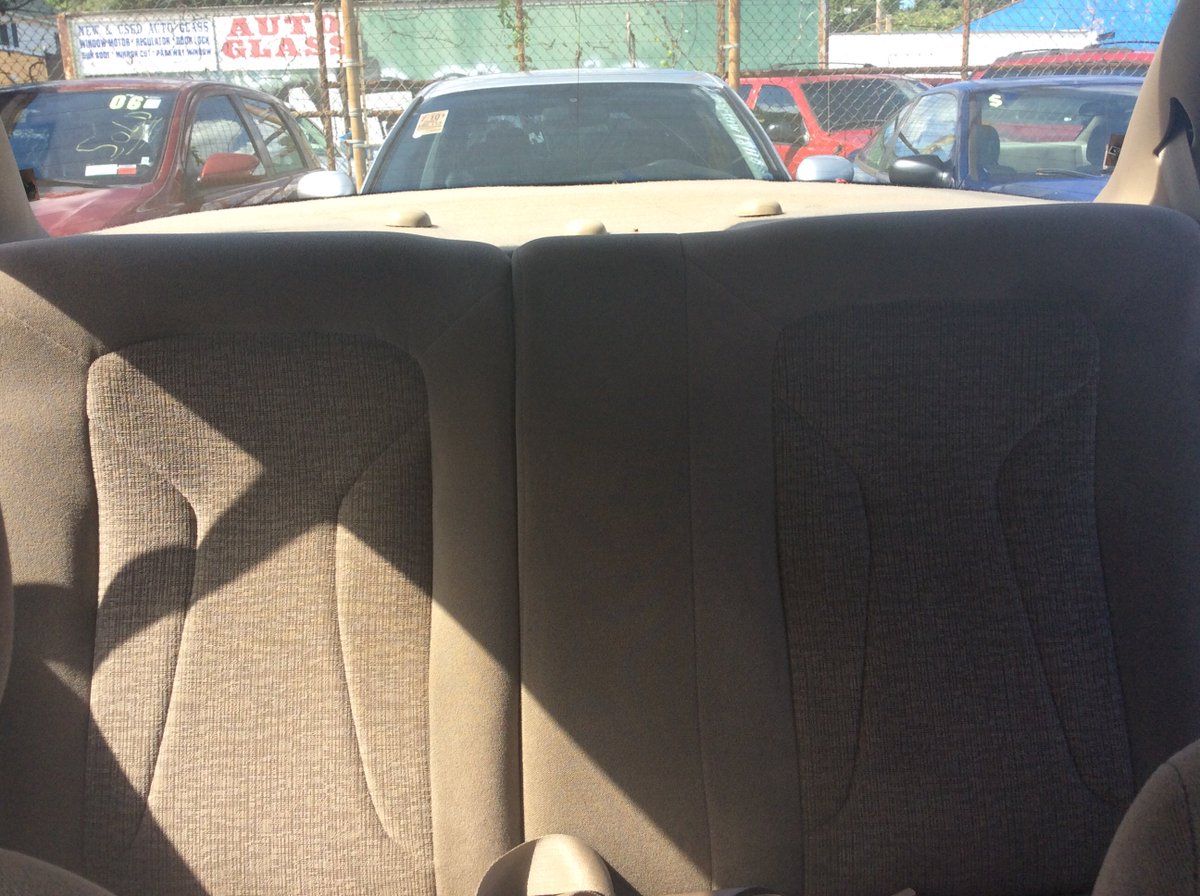 dmsfirstclass's tweet image. 2000 Saturn SL2 for $1,499 with 180,634 #cars #suvs #usedcars #used #usedcardealer #Newburghusedcars #qualitycars