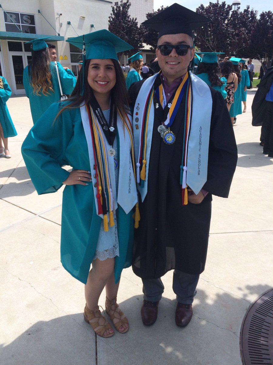 DiegoCardenas90's tweet photo. What a Year it has been! I'm going to miss you! @sofiadathug #Bestfriend #YearOfChanges https://t.co/qCmibjqTbO