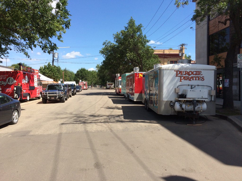 Food trucks setting up on 11th for @yxefringe - can’t wait for Preview tonight! #yxe