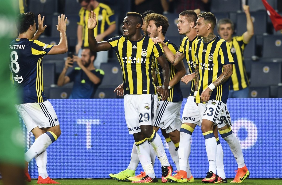 фенербахче монако прогноз. монако фенербахче. фенербахче монако прогноз. James monaco. матч ливане и альбоценте.