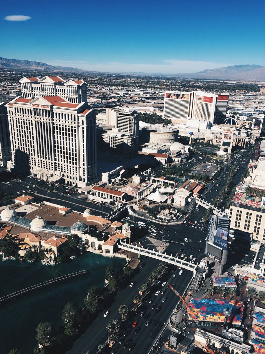 TheNiceEarth's tweet photo. Las Vegas, Nevada https://t.co/9XaBWnEi4N